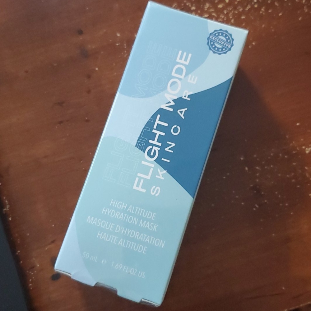 Flight Mode high-altitude hydration mask